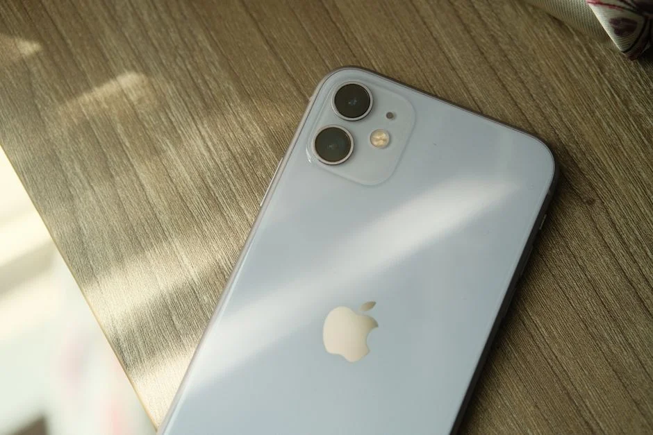 Apple Sued by Indian Engineer Over Alleged Discrimination — Silicon Valley Reacts — Business Finance