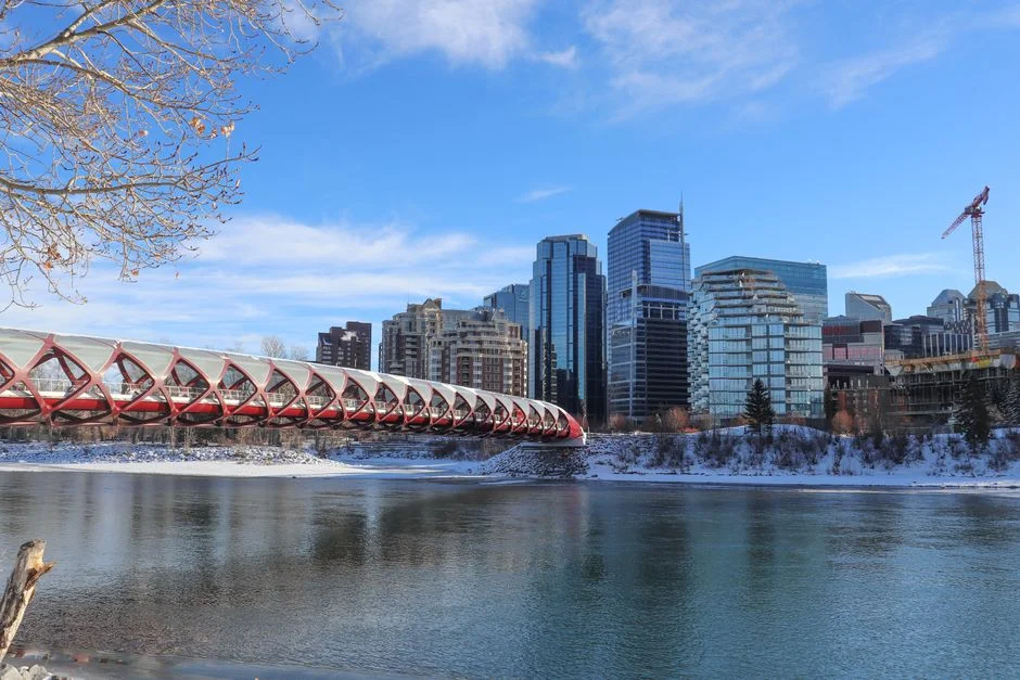 Canada-US Bridge Opening Delayed as Trump Tariff Threats Trigger Fresh Obstacles — Telecommunications