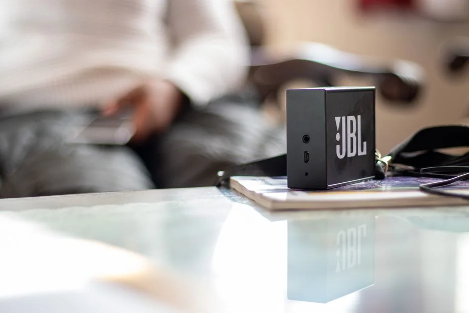 Google's Smart Speaker Lands — But Its AI Brains Are Still Missing — Politics World
