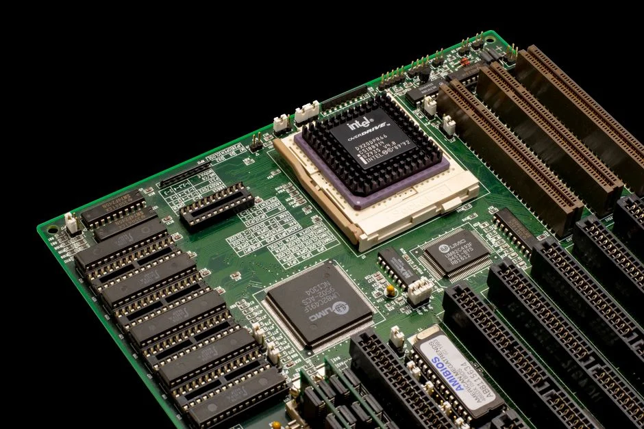 Intel Defies the Odds — Chip Division Posts First Growth in Years